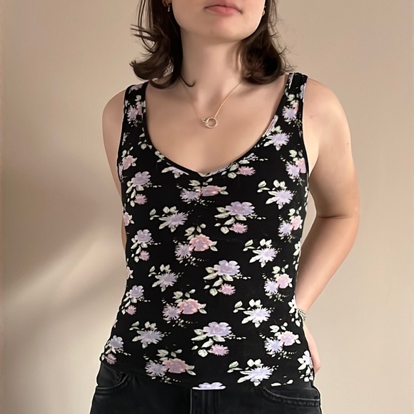 American Eagle Outfitters Tops - AMERICAN EAGLE Soft And Sexy Black Floral Tank Top